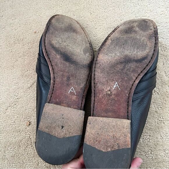 Cole Haan Black Leather Resort Gold Buckle Italy Leather Loafers - Picture 6 of 8